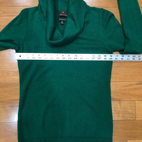 Fenn Wright Manson 100% Extrafine Merino Wool Cowl Neck Green Sweater Size M - Picture 6 of 9